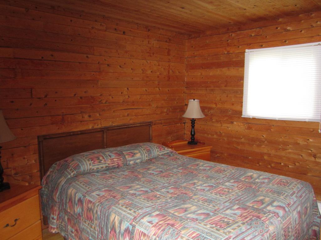 Scoodic Motel Saint Stephen Room photo